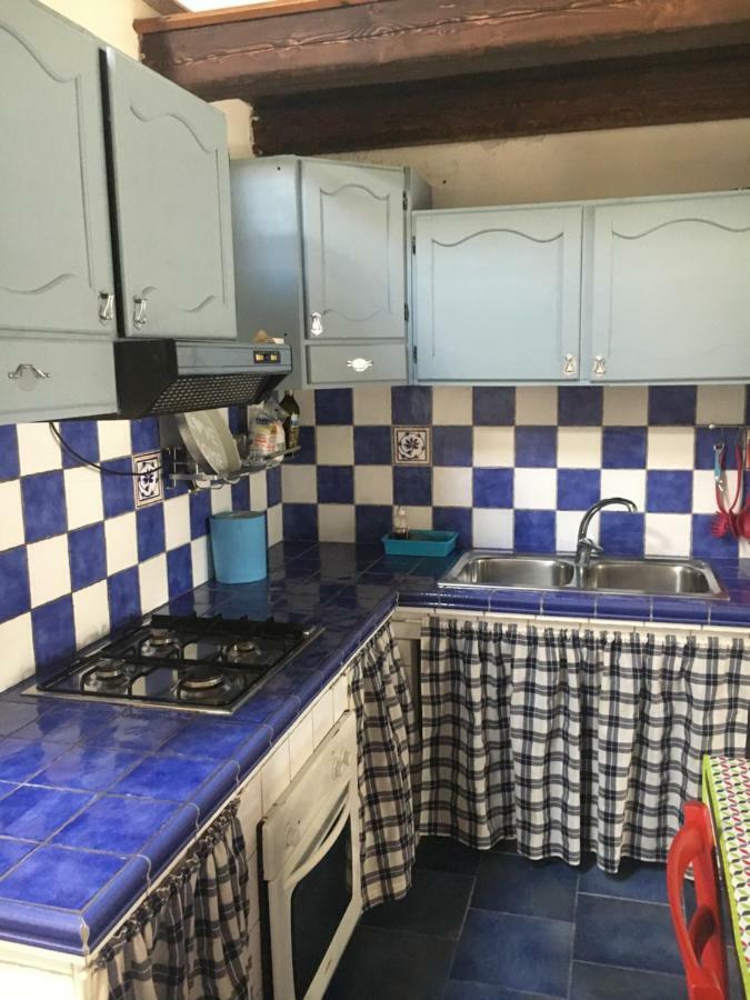 15 Via Giordano Apartment Иглесиас Екстериор снимка