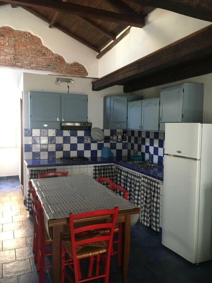 15 Via Giordano Apartment Иглесиас Екстериор снимка